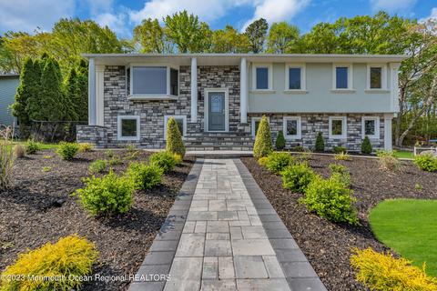 9 Hillside Ter, Ocean, NJ 07712