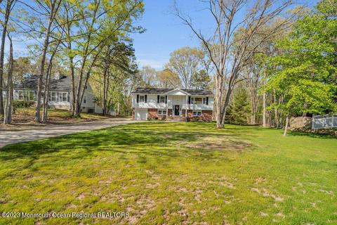 549 Frank Applegate Rd, Jackson, NJ 08527