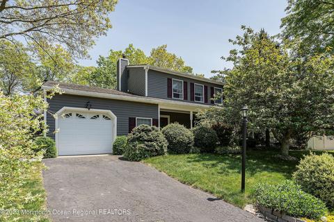 320 Tina Lee Ct, Brick, NJ 08724