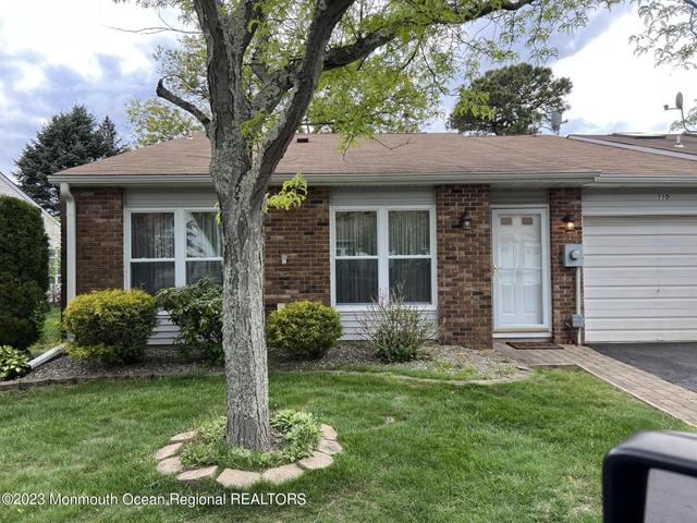 110 Petty Pl, Lakewood, NJ 08701