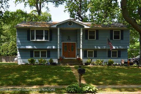 518 River Dr, Toms River, NJ 08753