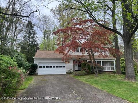 68 Swartzel Dr, Middletown, NJ 07748