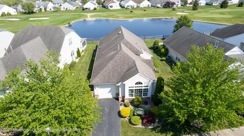 26 Provence Dr, Manchester, NJ 08759