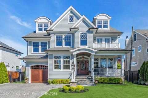 11 Crescent Dr, Brielle, NJ 08730