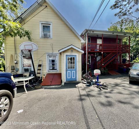 720-722 Charles St, Perth Amboy, NJ 08861