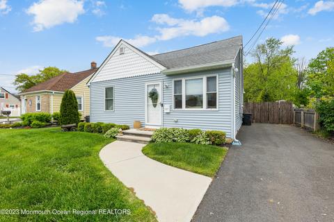 197 W Prospect Ave, Keyport, NJ 07735