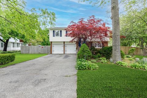 2 Teal Pl, Bayville, NJ 08721