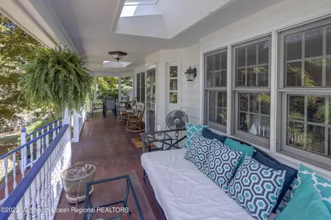 128 Sears Ave, Atlantic Highlands, NJ 07716
