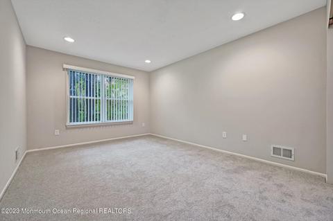 15 Kitty Ct, Brick, NJ 08724 photo 16