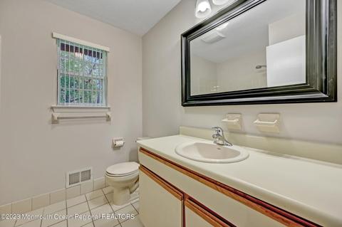 15 Kitty Ct, Brick, NJ 08724 photo 14