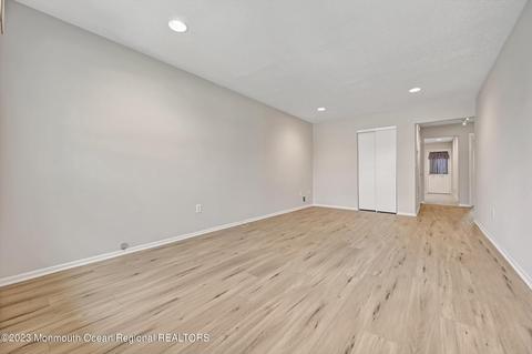 15 Kitty Ct, Brick, NJ 08724 photo 3