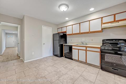 15 Kitty Ct, Brick, NJ 08724 photo 9