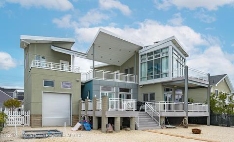 1539 Mill Creek Rd, Beach Haven West, NJ 08050
