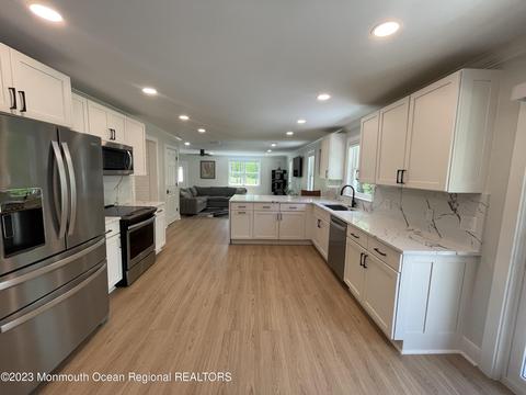 1027 Marlboro Rd, Old Bridge, NJ 08857