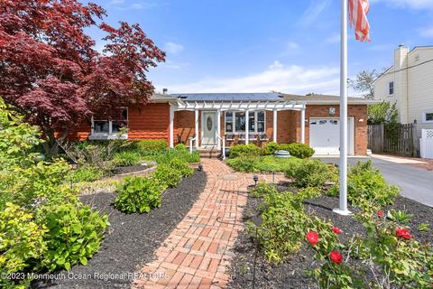 198 Riviera Dr, Toms River, NJ 08753