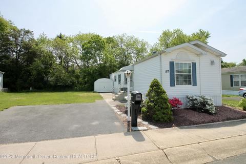 187 Farm Rd, Freehold, NJ 07728