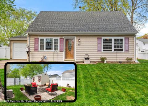 29 Appleton Dr, Hazlet, NJ 07730
