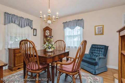 34 Overhill Rd, Matawan, NJ 07747 photo 12
