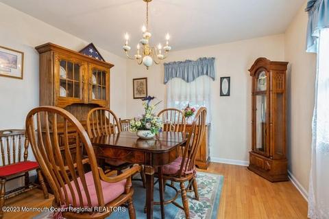 34 Overhill Rd, Matawan, NJ 07747 photo 11