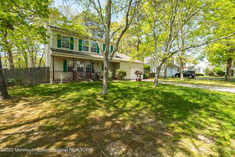 182 Inlet Ave, Manahawkin, NJ 08050