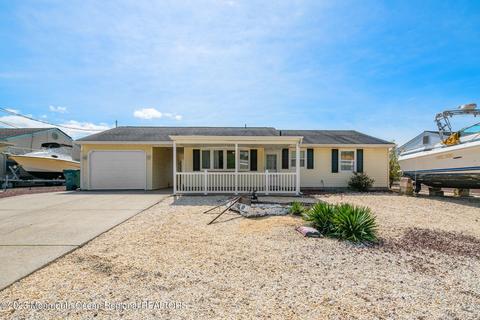 1369 Radio Rd, Little Egg Harbor, NJ 08087