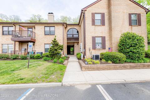 606 Wellington Pl, Aberdeen, NJ 07747