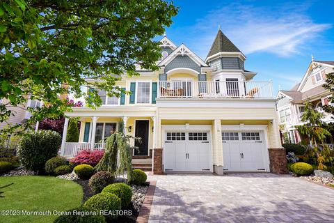 16 Spinnaker Dr, South Amboy, NJ 08879