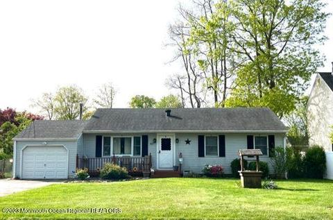 427 Penn Ave, Forked River, NJ 08731