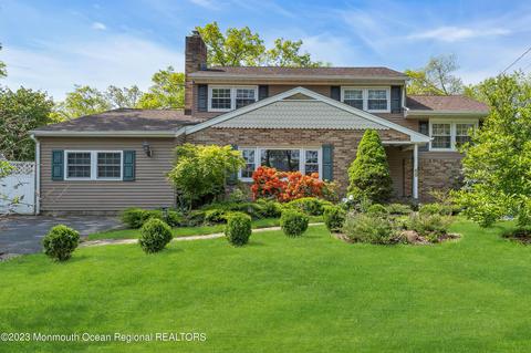 59 Shady Nook Dr, Toms River, NJ 08755