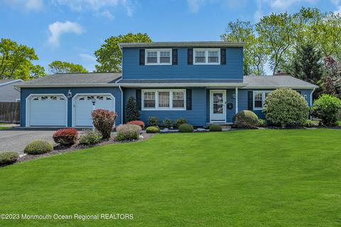 21 Harmony Ln, Brick, NJ 08724