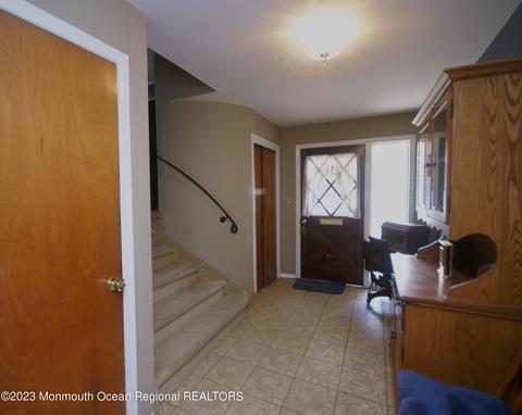 18 Camillo Dr, Wayne, NJ 07470 photo 2