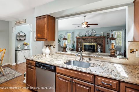 370 Constitution Dr, Forked River, NJ 08731 photo 13