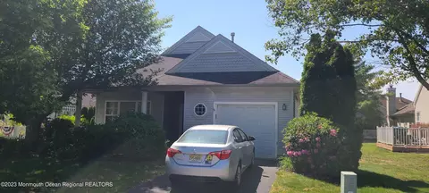 39 Isabella Dr, Manchester, NJ 08759