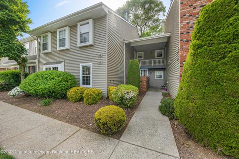 63 Sharon Ct, Old Bridge, NJ 08857