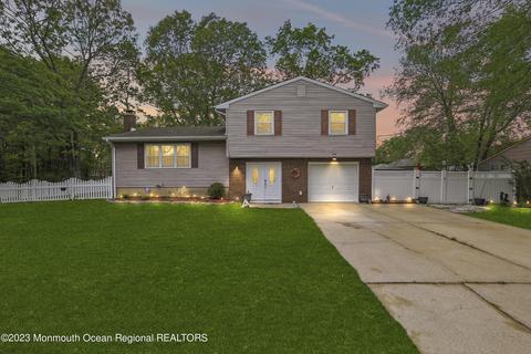 408 Penn Ave N, Forked River, NJ 08731