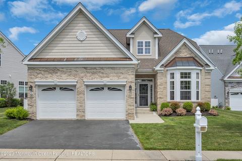 6 Salem Ct, Barnegat, NJ 08005