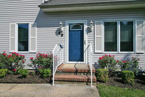 49 Lighthouse Dr, Waretown, NJ 08758 photo 2