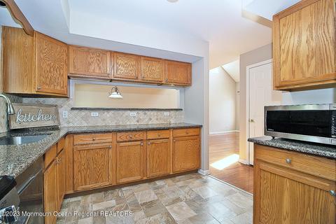49 Lighthouse Dr, Waretown, NJ 08758 photo 8