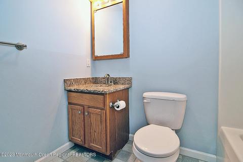 49 Lighthouse Dr, Waretown, NJ 08758 photo 26