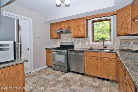 49 Lighthouse Dr, Waretown, NJ 08758 photo 7