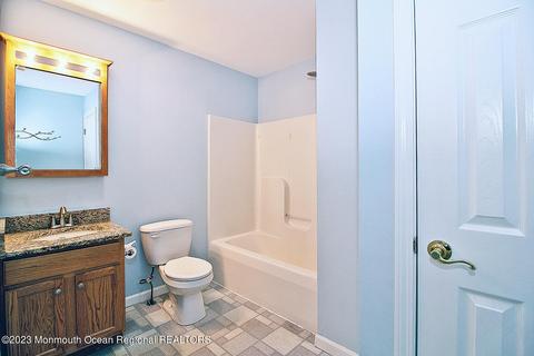 49 Lighthouse Dr, Waretown, NJ 08758 photo 25