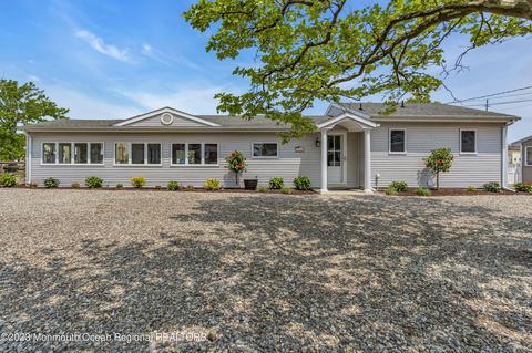 210 Bay Beach Way, Lavallette, NJ 08735