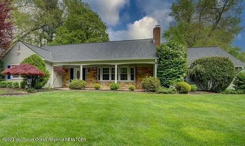 2 Lafayette Mills Rd, Manalapan, NJ 07726