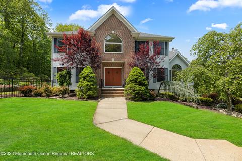 17 Cheryl Ln, Millstone, NJ 08510