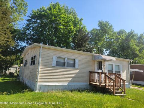 9 Lisa Ln S, Jackson, NJ 08527