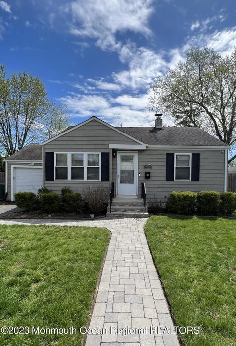 118 Peach St, Tinton Falls, NJ 07724
