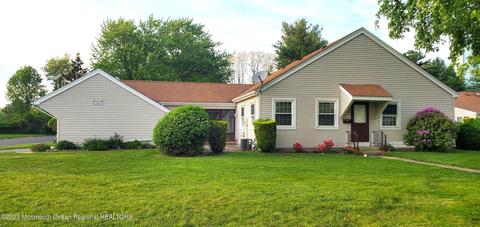 126 Korn Market #1000, Freehold, NJ 07728