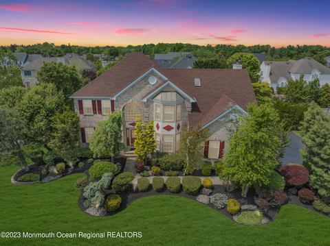 11 Shinnecock Hills Dr, Ocean, NJ 07712