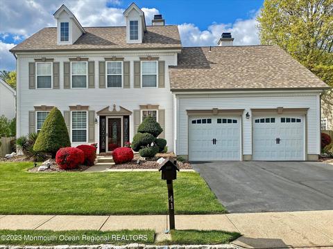 41 Samantha Dr, Morganville, NJ 07751