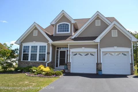34 Haley Cir, Barnegat, NJ 08005